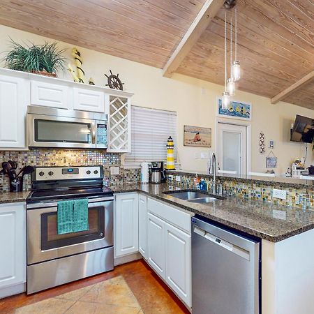 Sail Away At Pirate'S Bay Unit 113 Apartamento Port Aransas Exterior foto