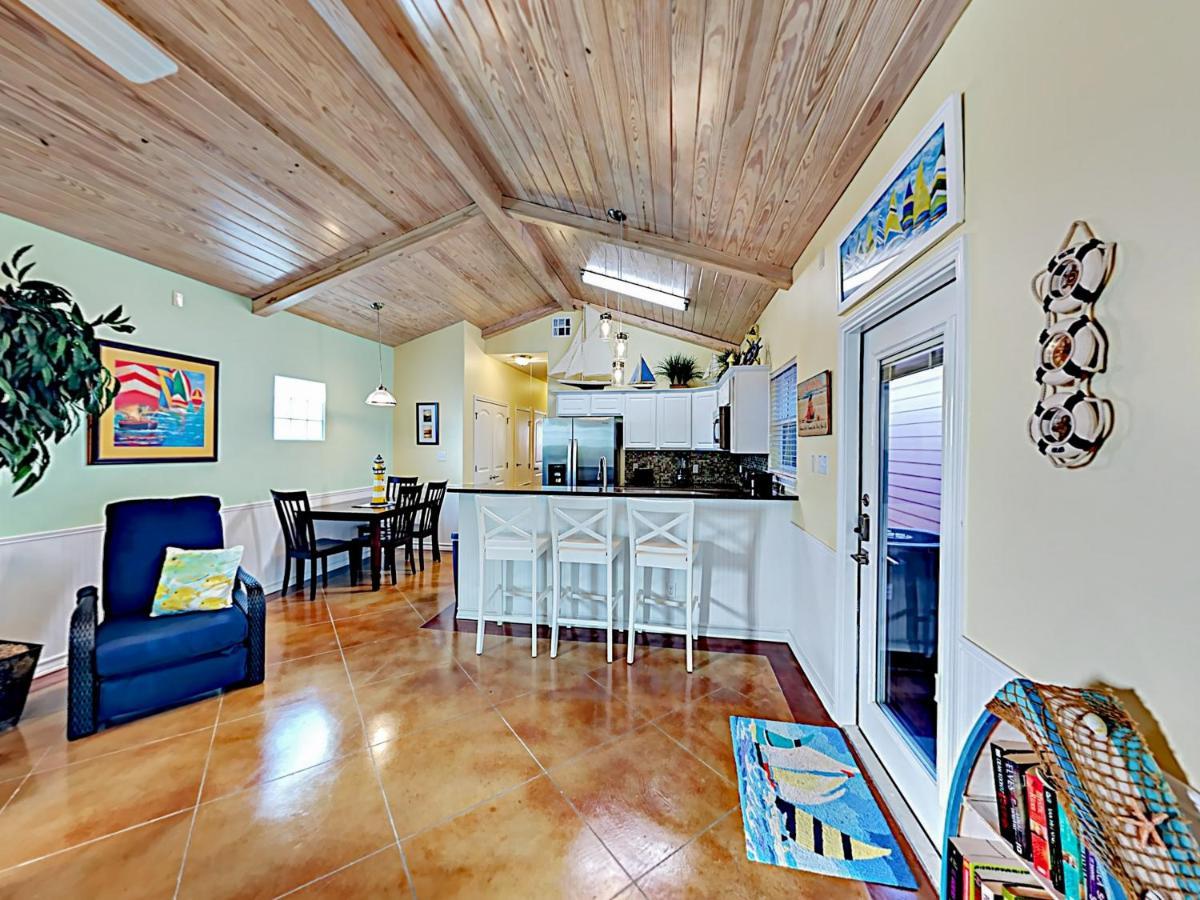 Sail Away At Pirate'S Bay Unit 113 Apartamento Port Aransas Exterior foto