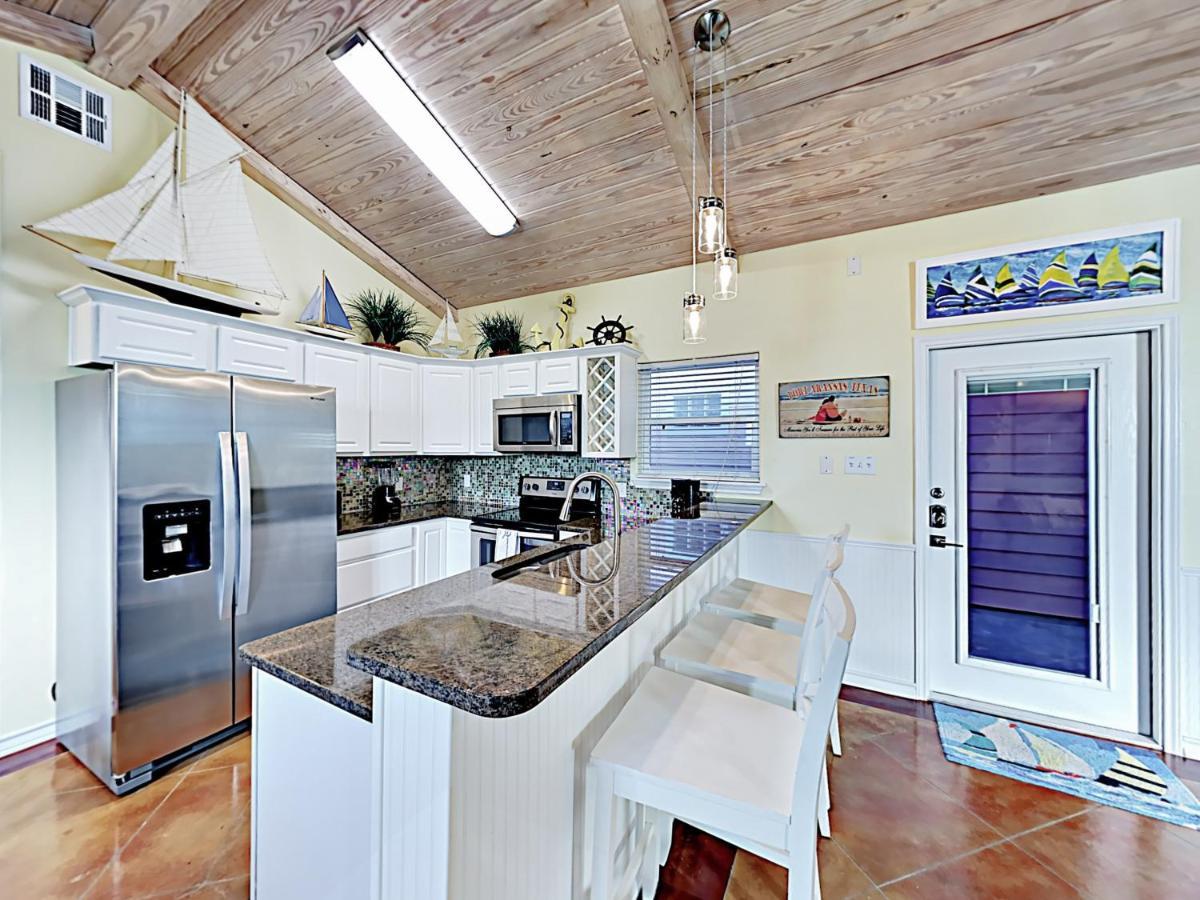 Sail Away At Pirate'S Bay Unit 113 Apartamento Port Aransas Exterior foto