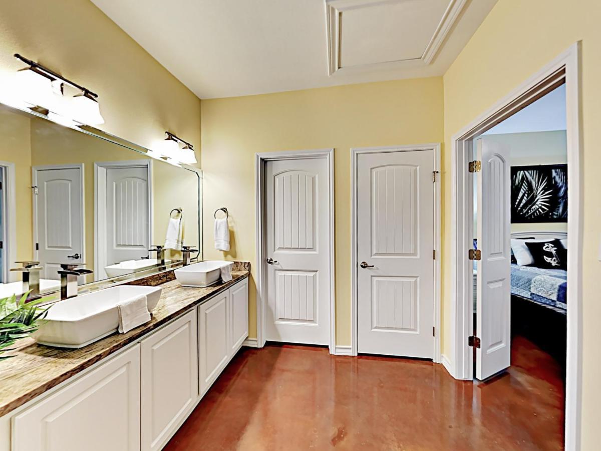 Sail Away At Pirate'S Bay Unit 113 Apartamento Port Aransas Exterior foto